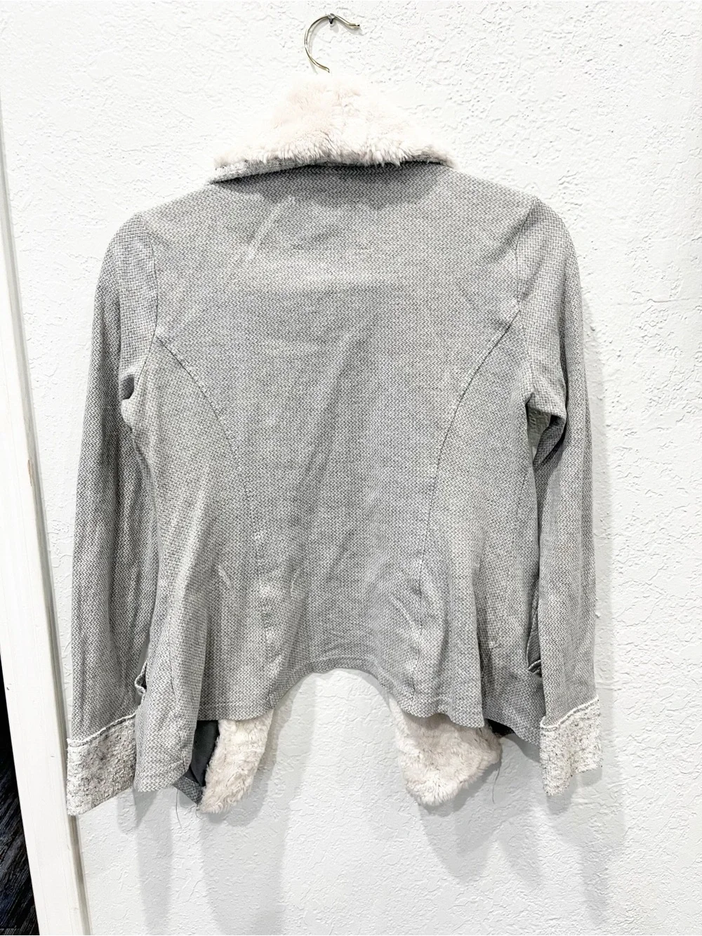 Anthropologie Saturday Sunday Abrose Fur Collar Cardigan Sweater Size Large Cozy